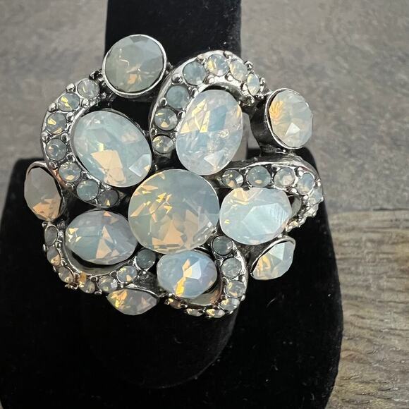 Irridescent rhinestone studded cluster adjustable silver tone cocktail ring - Picture 3 of 6